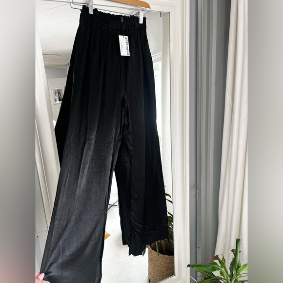 PRIV black wide leg pant - Picture 3 of 3